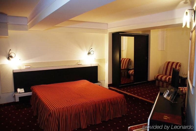 Hotel Prahova Plaza Ploieşti Zimmer foto
